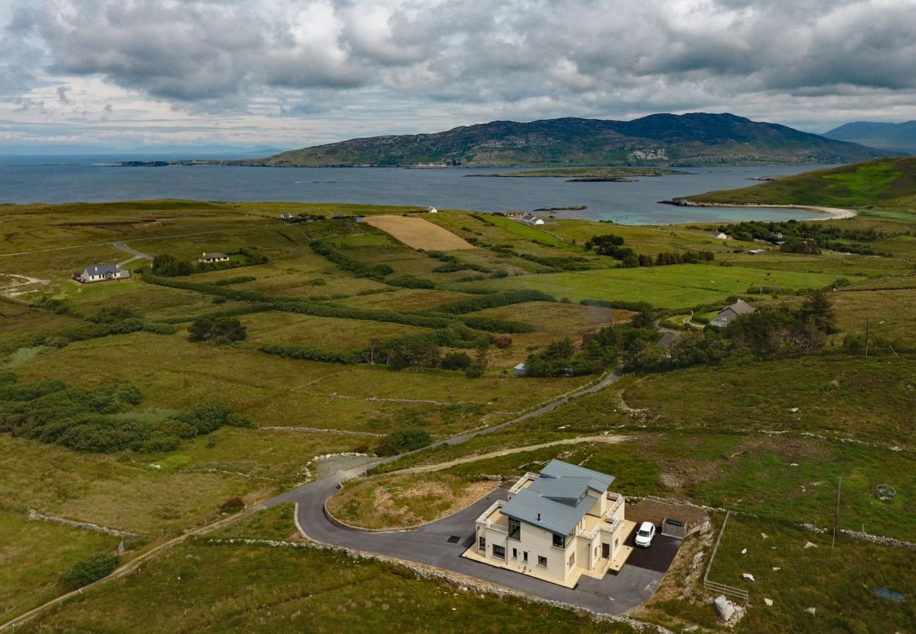 Ballynew Holiday Home, Modern, Coastal Holiday Home in Moyard, Connemara, County Galway