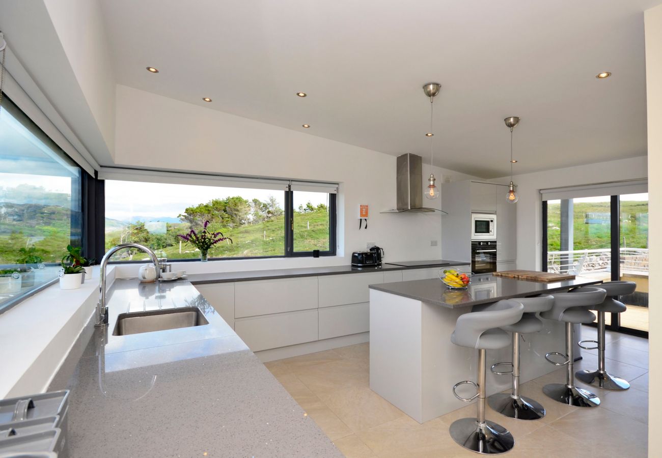 Ballynew Holiday Home, Modern, Coastal Holiday Home in Moyard, Connemara, County Galway