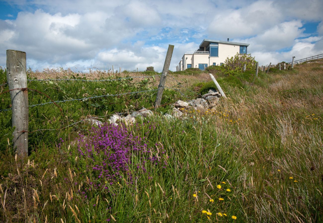 Ballynew Holiday Home, Modern, Coastal Holiday Home in Moyard, Connemara, County Galway