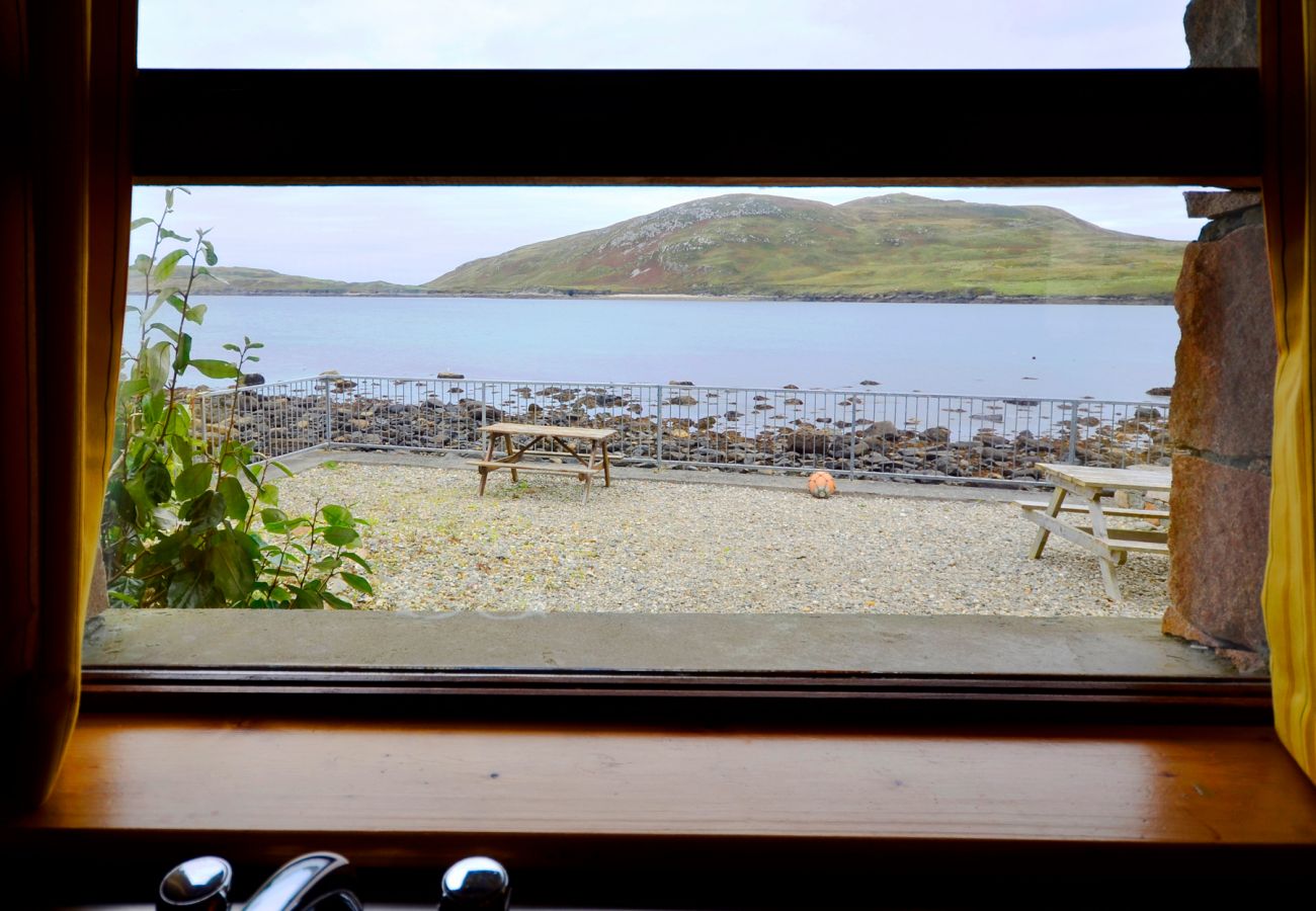 Cleggan Harbourside Holiday Home, Unique Holiday Home in Connemara, County Galway