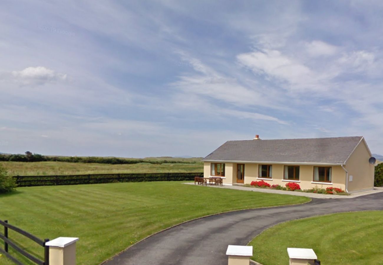 Behy Lodge, Mountain View, Self Catering Holiday Accommodation in Glenbeigh, County Kerry