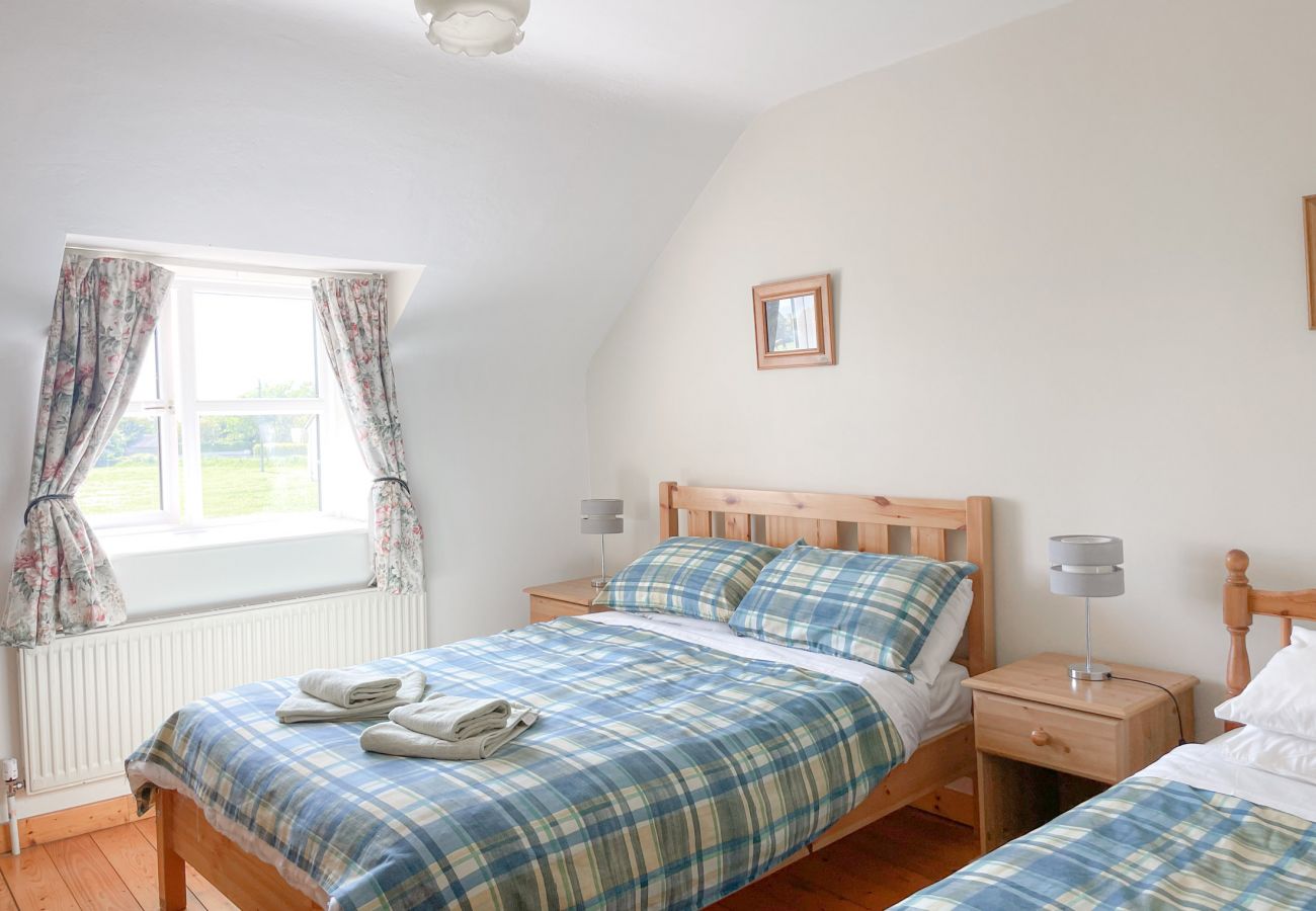 Coninbeg Holiday Cottage, Mill Road Farm, a pet-friendly holiday cottage available beside the picturesque village of Kilmore Quay in County Wexford. R