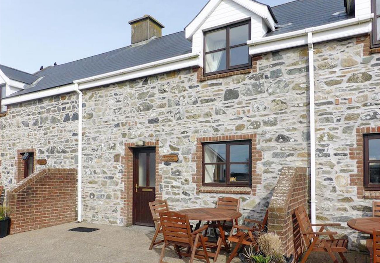 Sweetbriar Holiday Cottage, Coastal Holiday Accommodation in Kilmore Quay, County Wexford