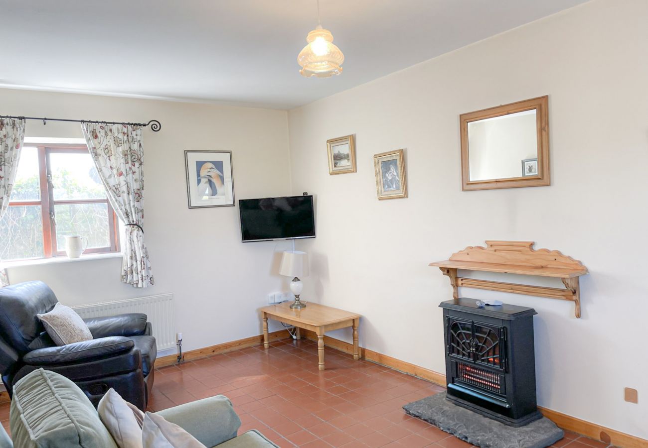 Cottage in Kilmore quay - Sweetbriar Holiday Cottage, Mill Road Farm