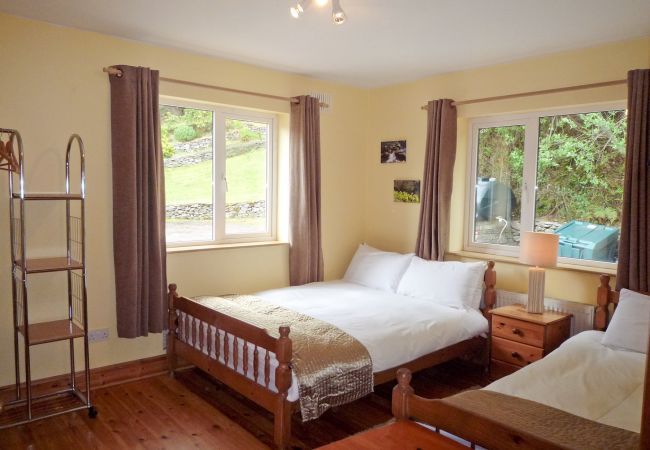 Bungalow in Kells Bay - Radharc Na Cealla Holiday Home Bungalow in Kells Bay - Radharc Na Cealla Holiday Home