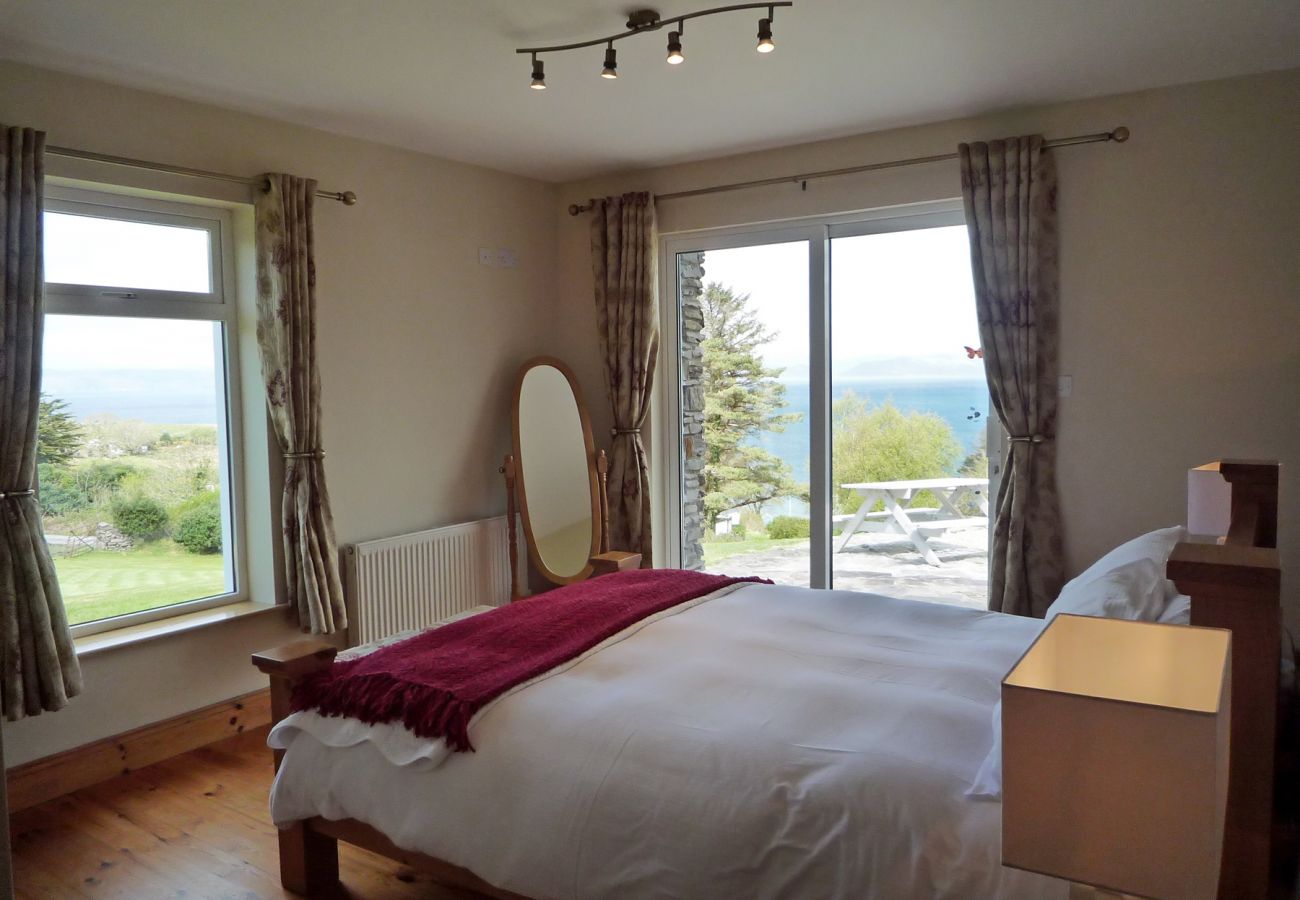 Radharc Na Cealla Holiday Home, Seaside Self-Catering Accommodation on the Ring of Kerry, County Kerry