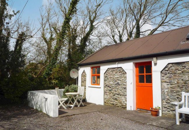External View of Kizzie Cottage, A Self Catering Holiday Home in Killorglin, County Kerry