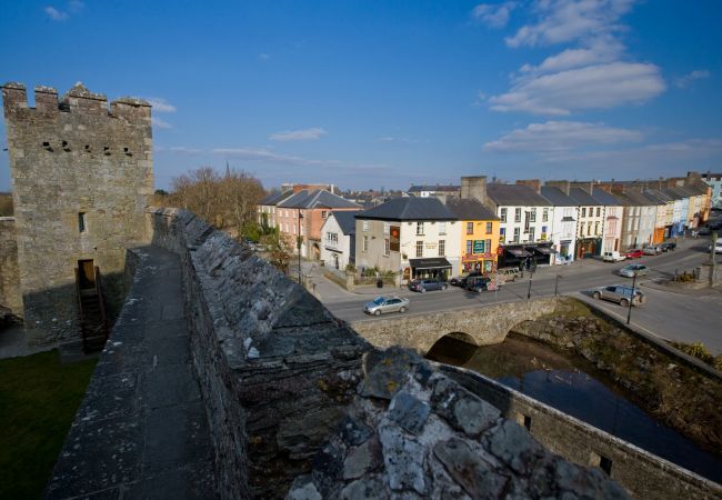 Cahir Castle  County Tipperary © Toursim Ireland | Trident Holiday Homes