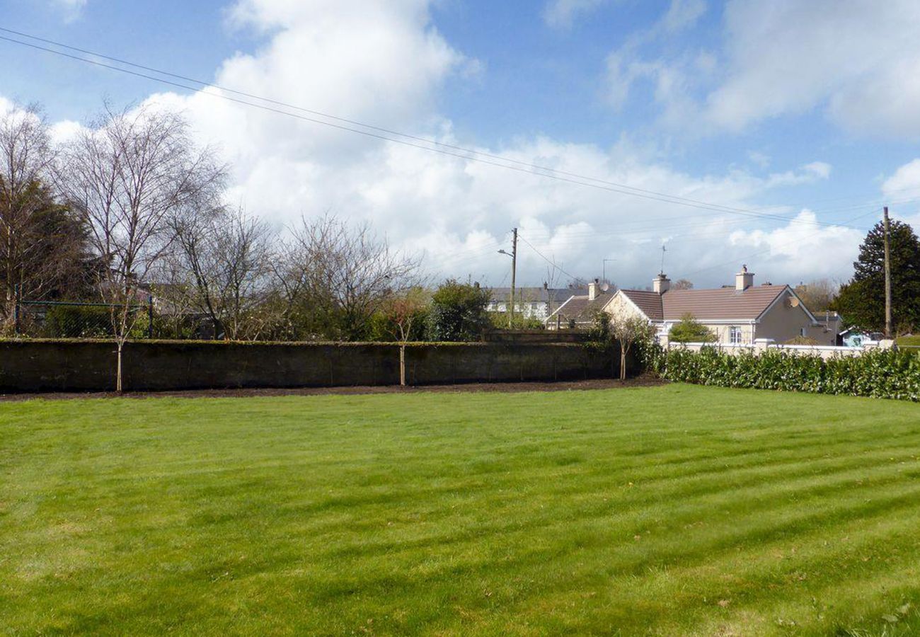 Garden Cottage Tipperary, Rural Self Catering Holiday Accommodation in Cahir, County Tipperary