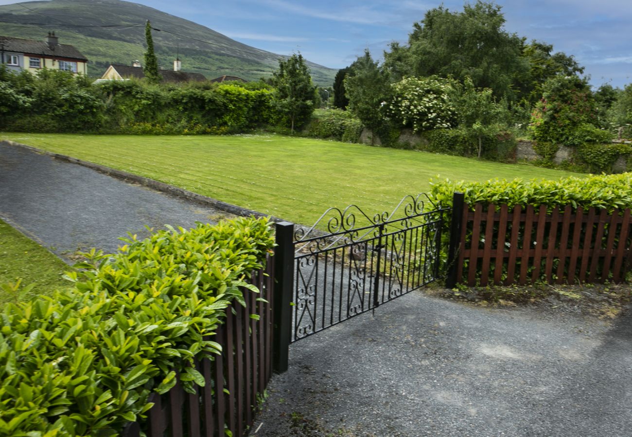 Garden Cottage Tipperary, Rural Pet-Friendly Holiday Accommodation Available in Cahir, County Tipperary