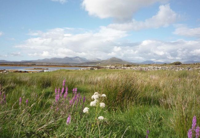 Ti Mhaggie Holiday Cottage,  Coastal Self Catering holiday home in Connemara, County Galway