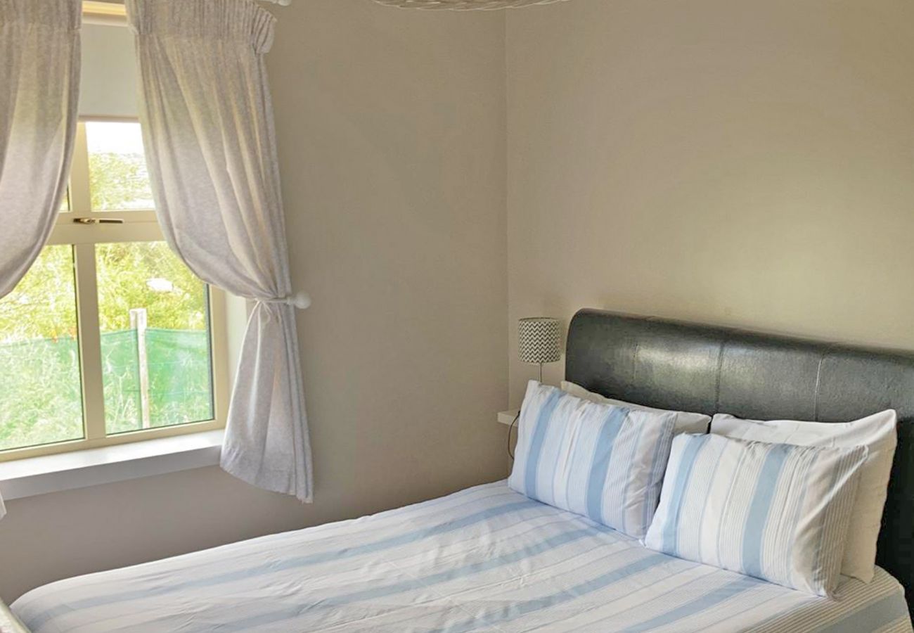 Ti Mhaggie Holiday Cottage,  Coastal Self Catering holiday home in Connemara, County Galway