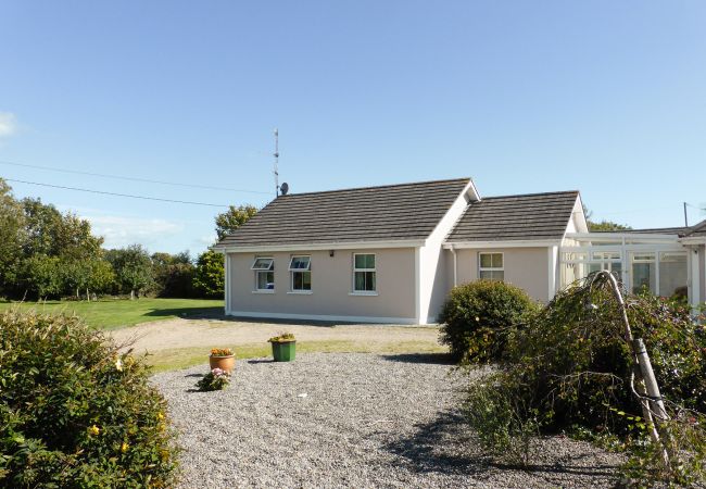 Kilmore Holiday Cottage, Rural Holiday Accommodation in Kilmore, County Wexford