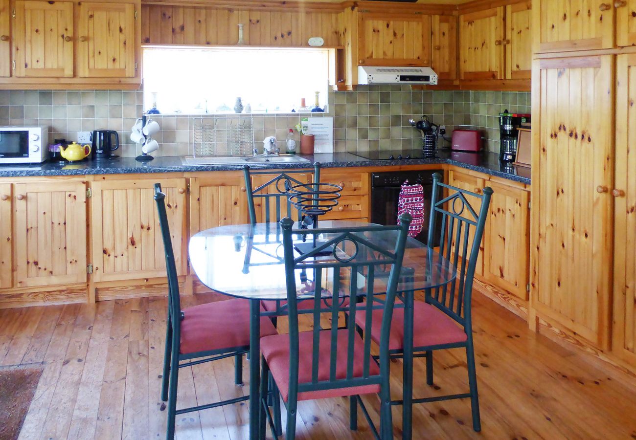 Kilmore Holiday Cottage, Rural Holiday Accommodation in Kilmore, County Wexford