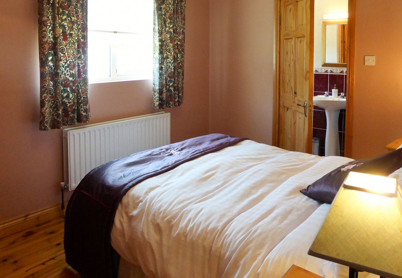 Kilmore Holiday Cottage, Rural Holiday Accommodation in Kilmore, County Wexford