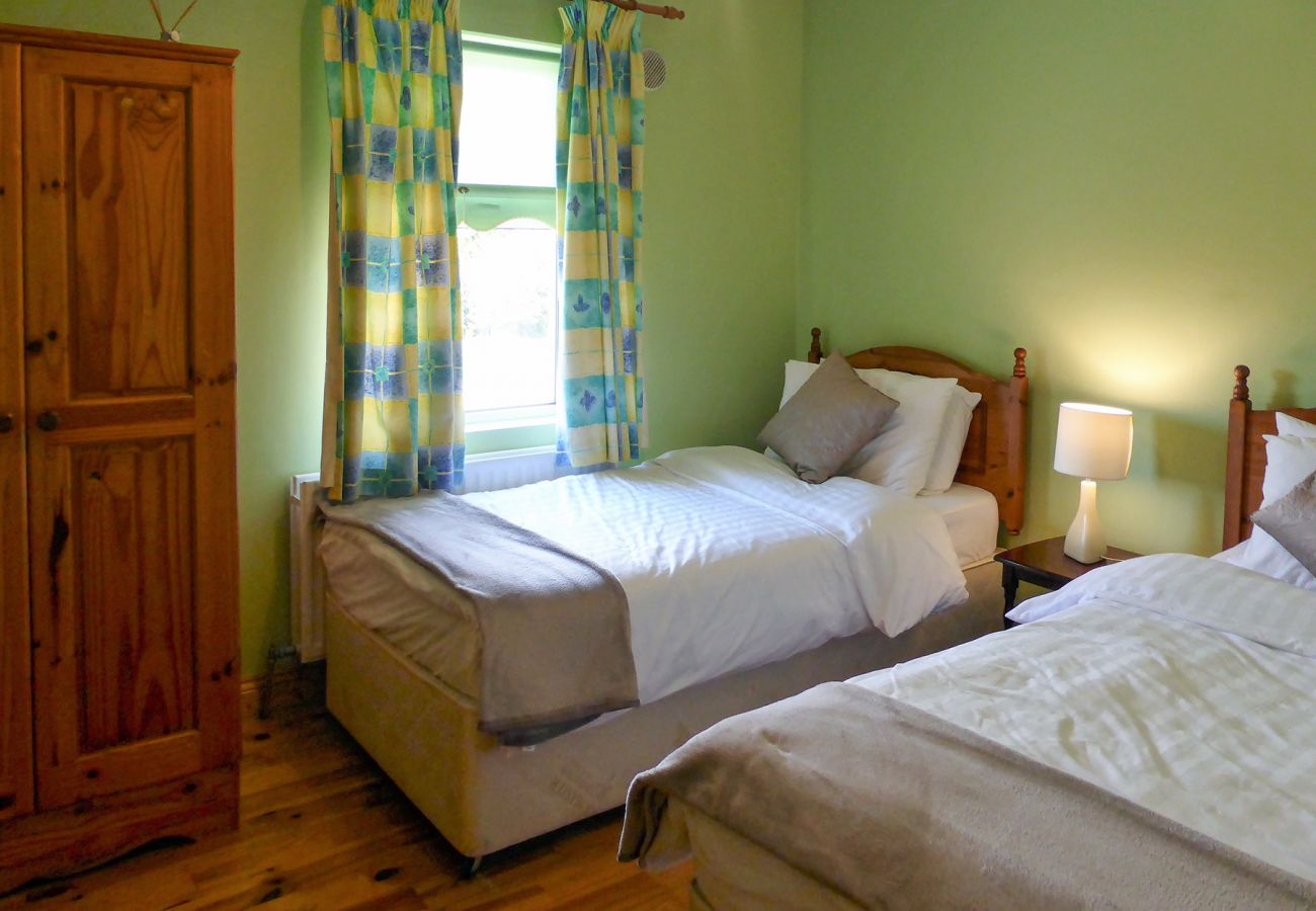 Kilmore Holiday Cottage, Rural Holiday Accommodation in Kilmore, County Wexford