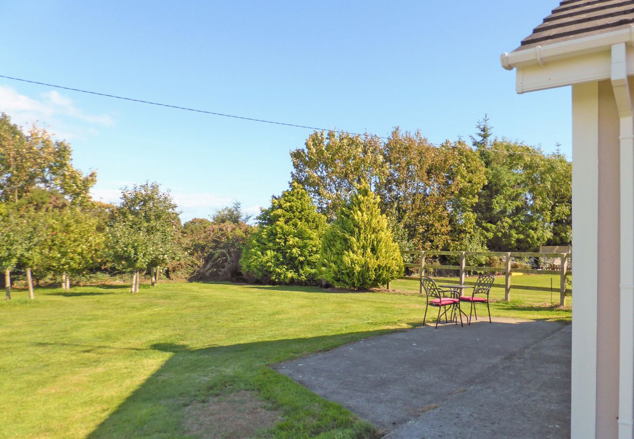 Kilmore Holiday Cottage, Rural Holiday Accommodation in Kilmore, County Wexford