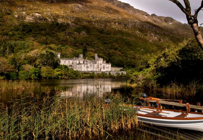 Kylemore Abbey and Victorian Walled Garden Connemara Galway © Tourism Ireland