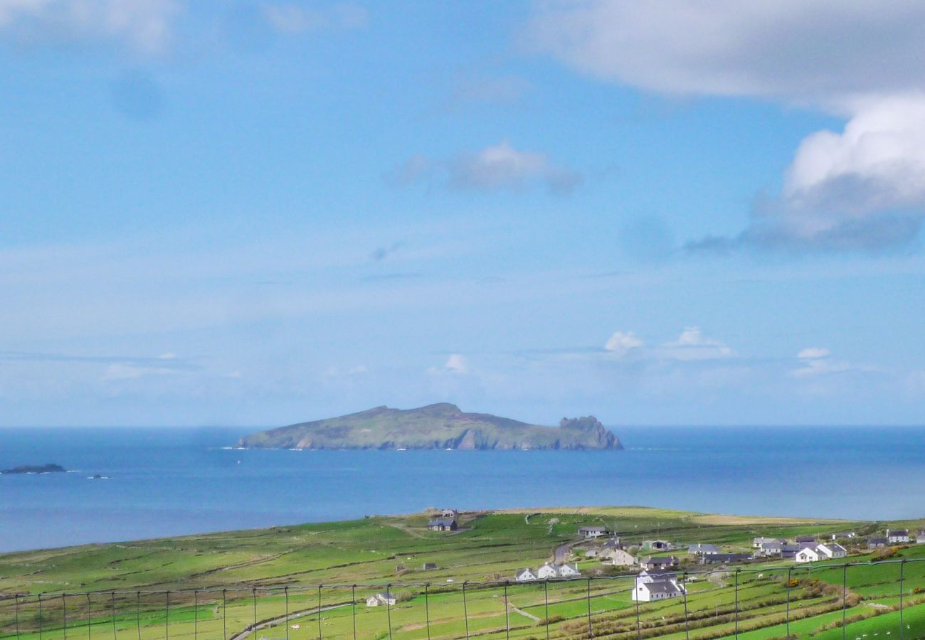 Allaghee Mor Holiday Home, Seaside Holiday Accommodation Available in Ballinskelligs County Kerry