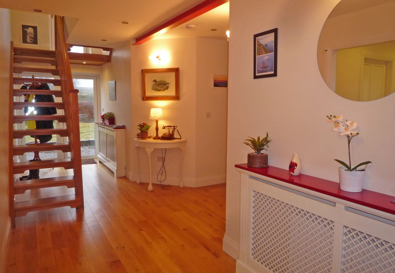 Fourteens Holiday Home, Seaside Holiday Accommodation Available in Ballinskelligs County Kerry