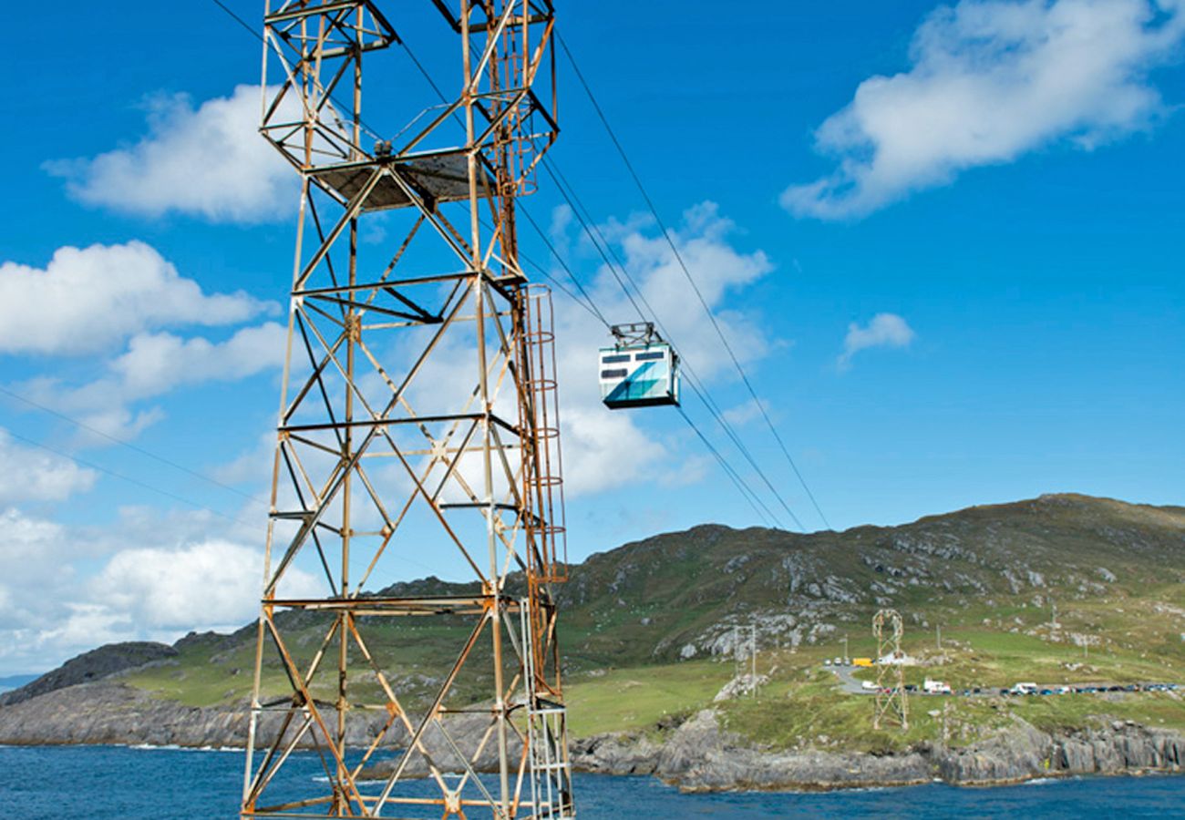 Dursey Island, Beara Peninsula,Cork ©Tourism Ireland