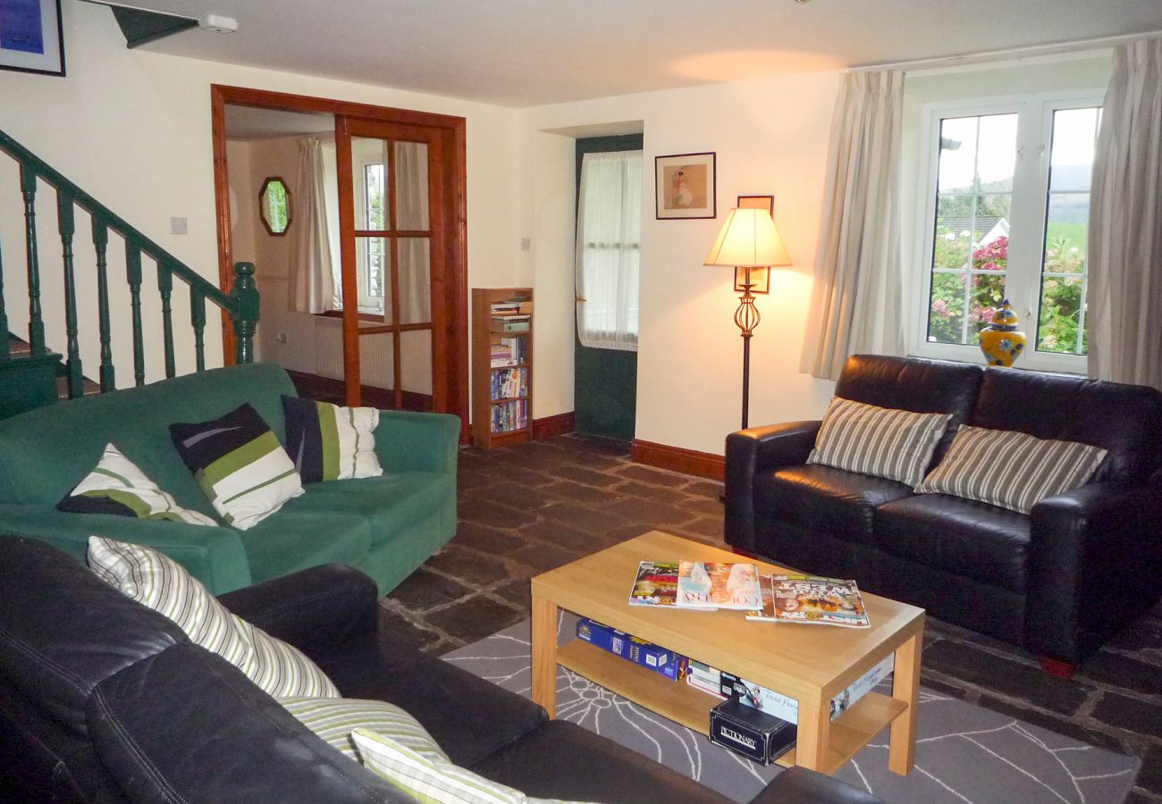 Stone Cottage, Seaside Holiday Accommodation Available in Kenmare County Kerry