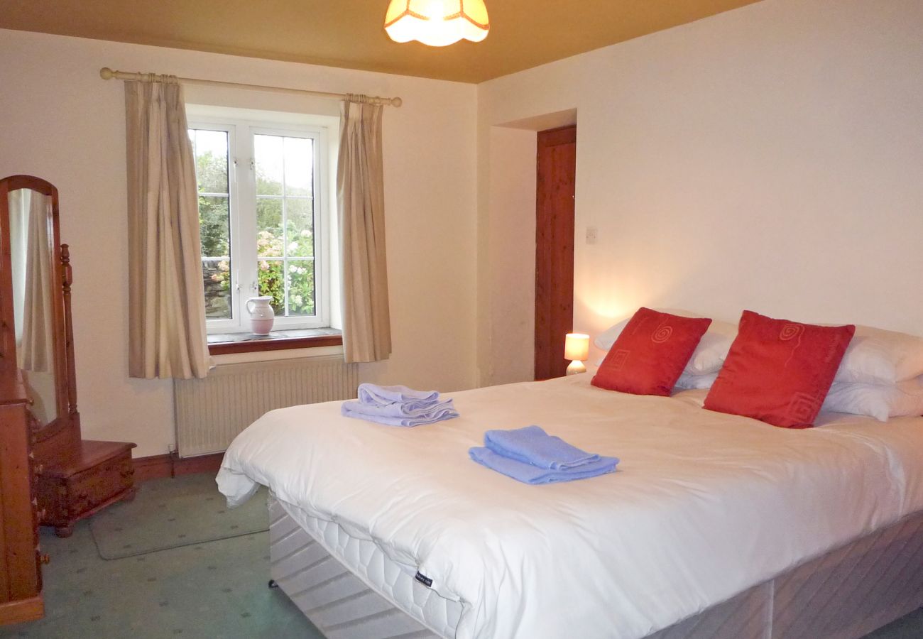 Stone Cottage, Seaside Holiday Accommodation Available in Kenmare County Kerry