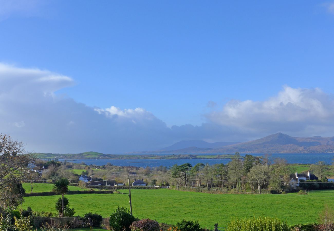 House in Bantry - Island View Holiday Cottage