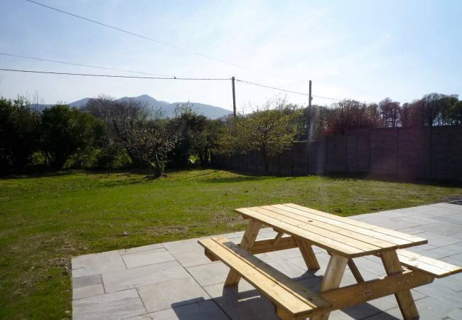Purple Mountain Holiday Home, Modern Pet Friendly Accommodation Available in Killarney County Kerry