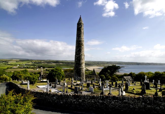 The Round Tower, Ardmore Historic Town Waterford © Tourism Ireland