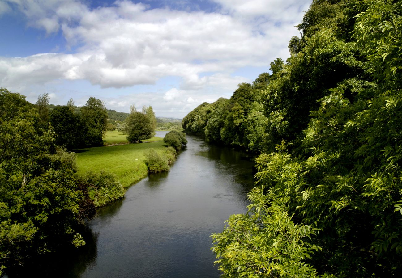 Lismore Castle, Waterford © Tourism Ireland