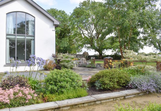 Ballyquirke House, Large and Luxury Holiday Accommodation in Moycullen, Connemara, County Galway