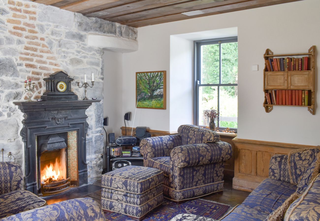 Ballyquirke House, Large and Luxury Holiday Accommodation in Moycullen, Connemara, County Galway