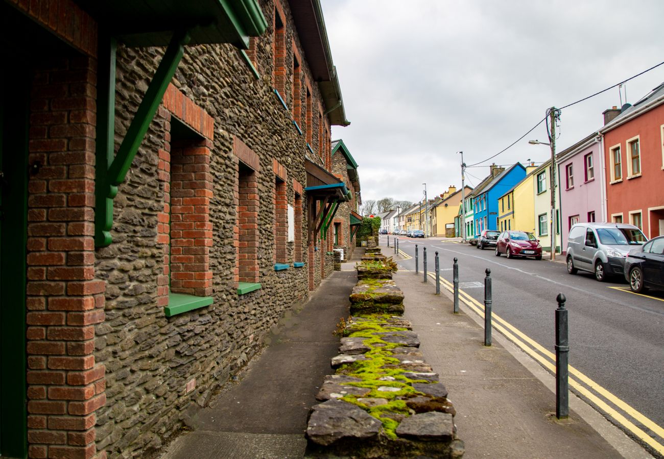 Family Self-Catering Dingle Town Holiday Home, Dingle, County Kerry