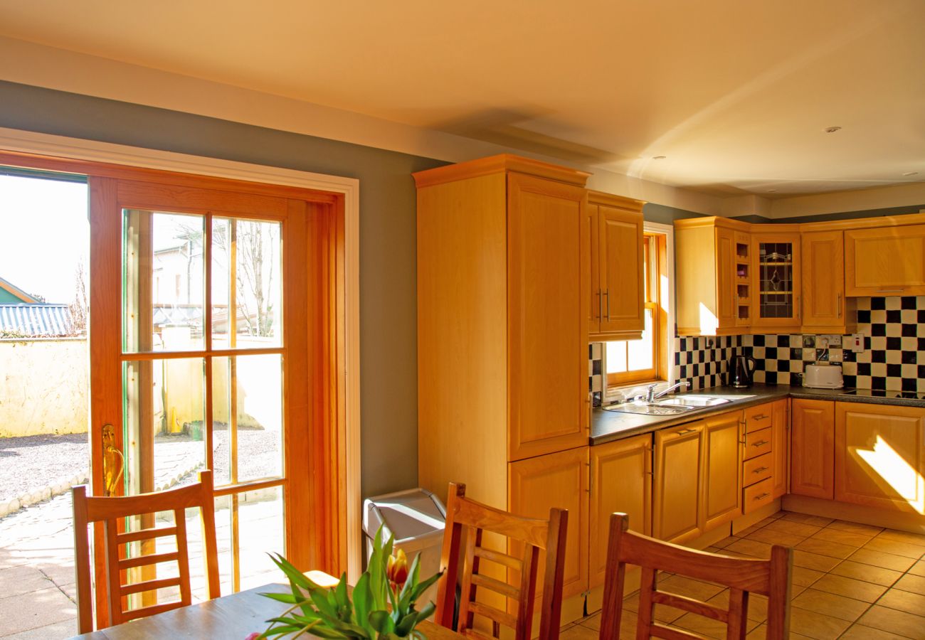 Family Self-Catering Dingle Town Holiday Home, Dingle, County Kerry