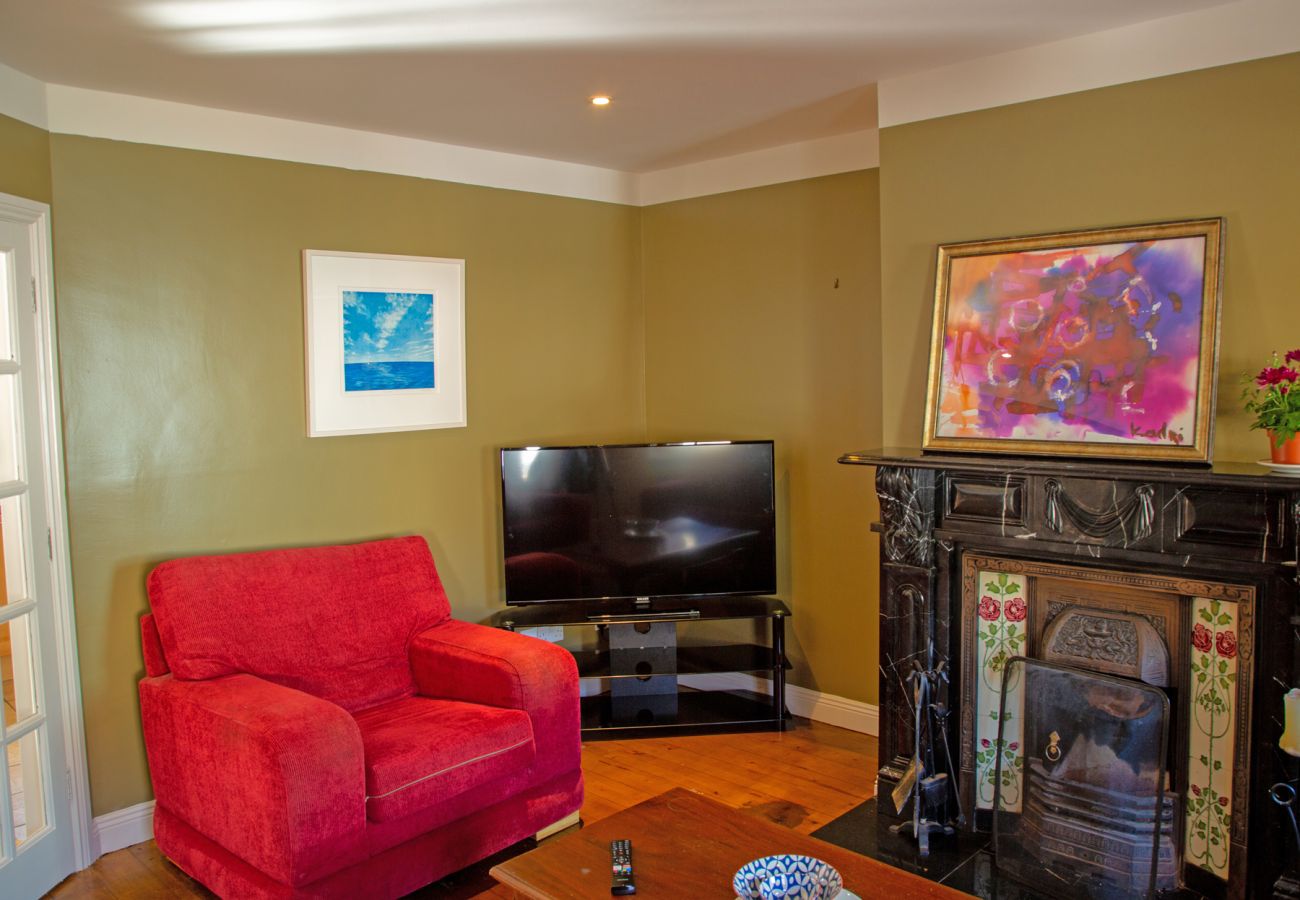 Family Self-Catering Dingle Town Holiday Home, Dingle, County Kerry