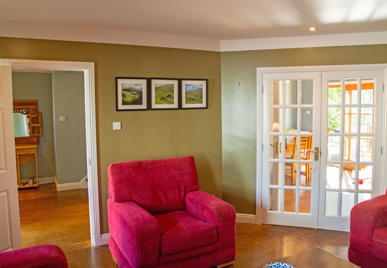 Family Self-Catering Dingle Town Holiday Home, Dingle, County Kerry