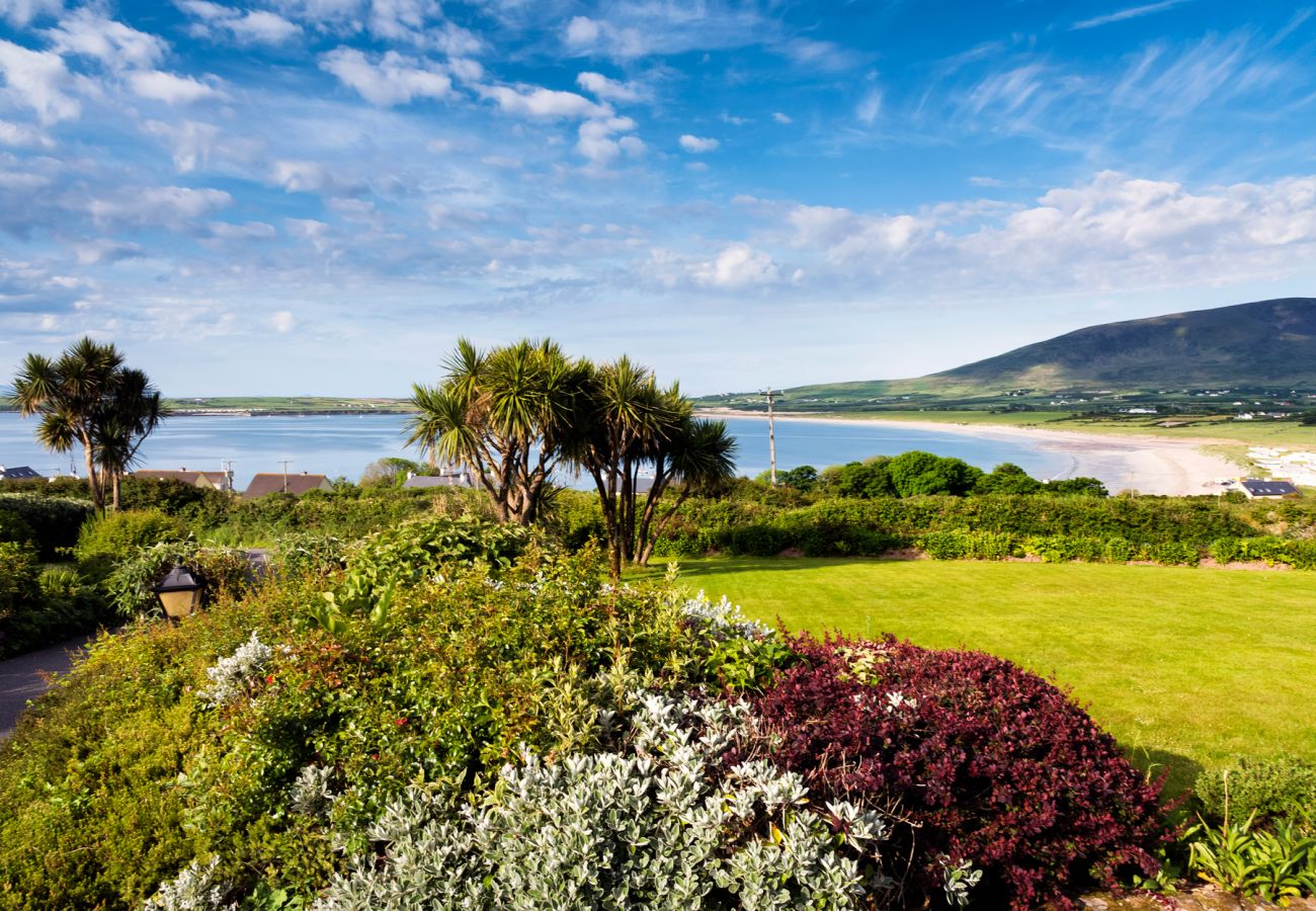 Ventry Bay, Dingle Peninsula, County Kerry © Chris Hill, Tourism Ireland