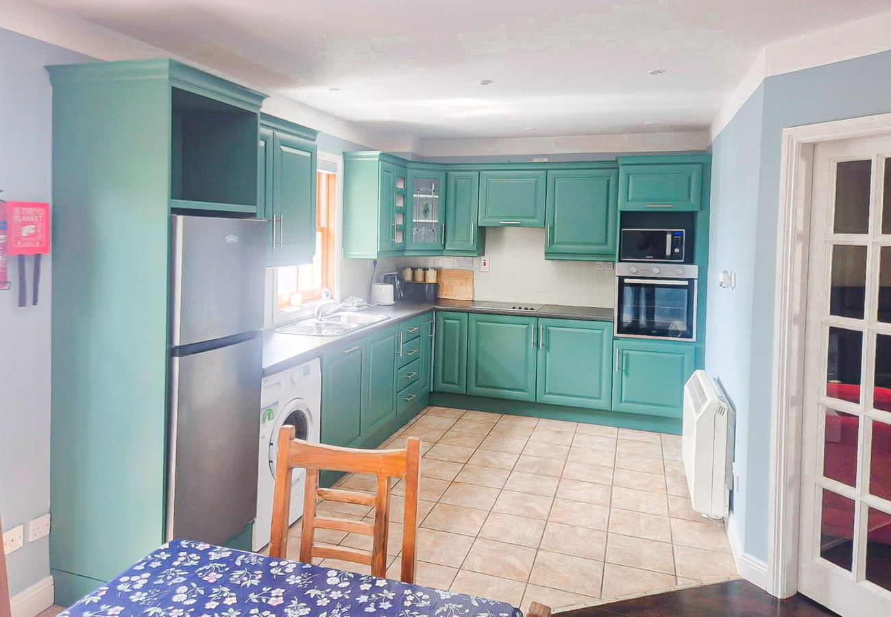 Dingle Town Holiday Home. Colourful bright spacious kitchen. 