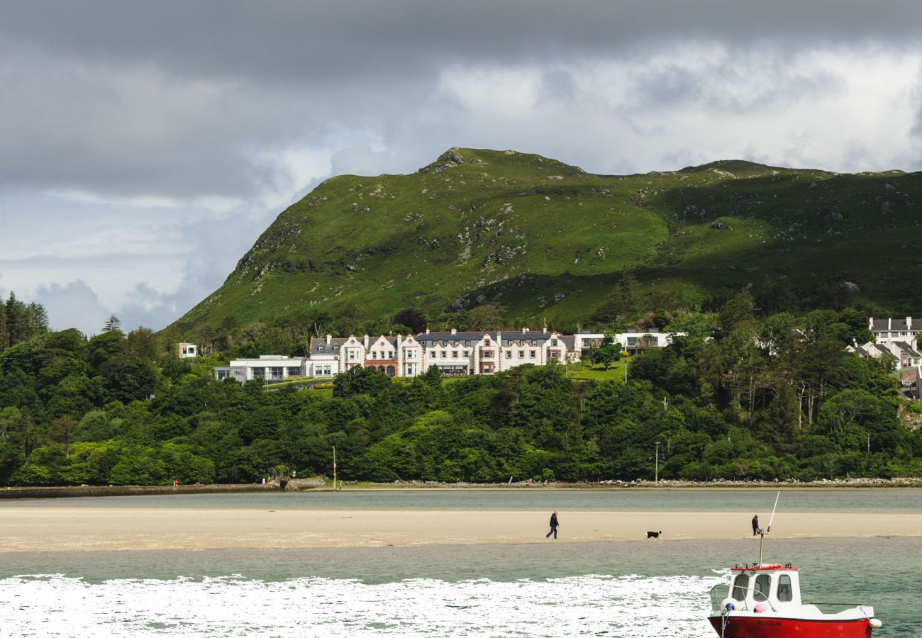 Mulranny Beach, Mulranny County Mayo © Fáilte Ireland 