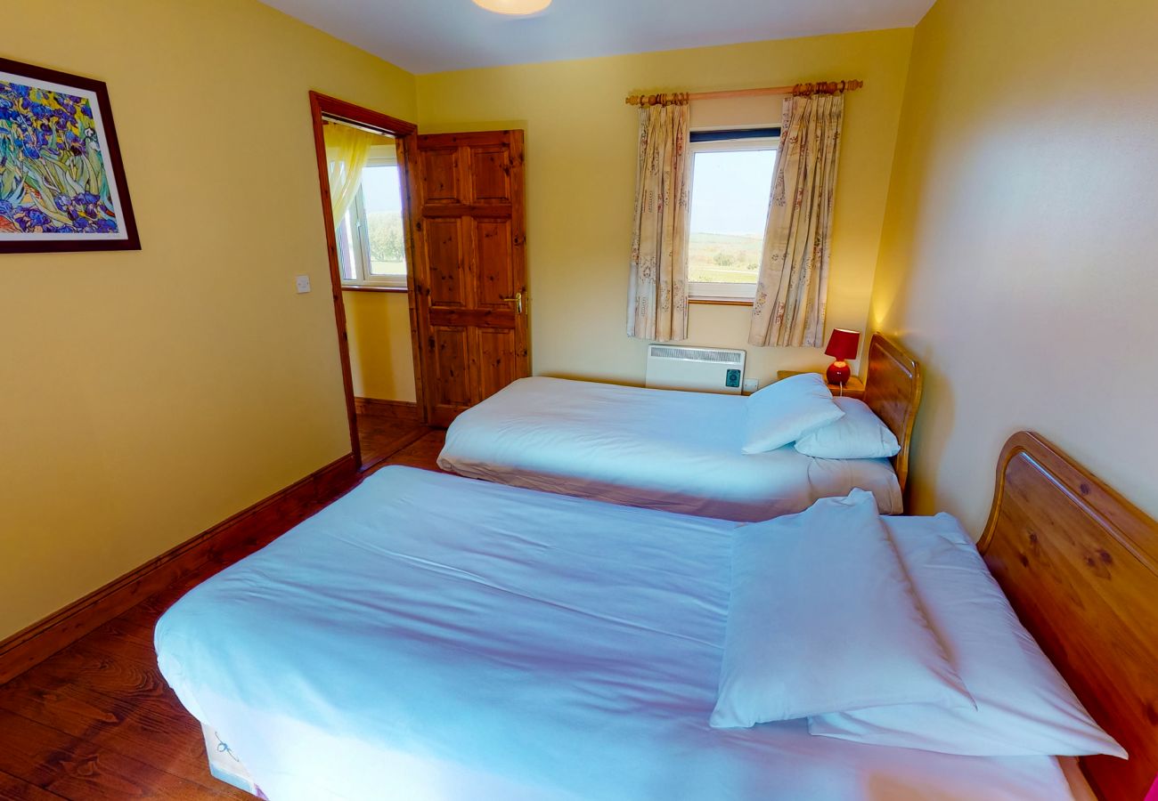 Spacious Self-Catering Seacliff Holiday Home No. 8, Dunmore East, County Waterford