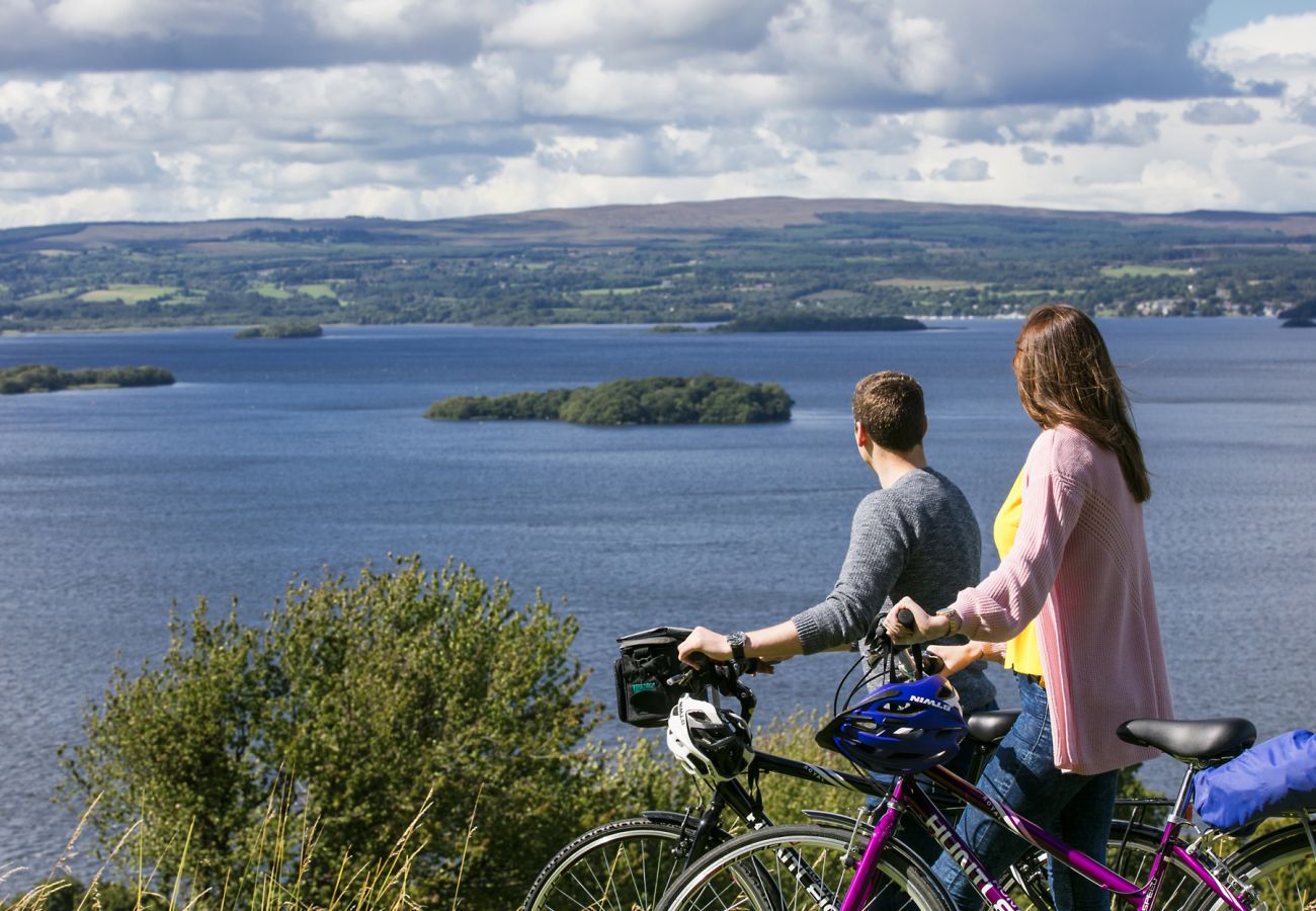 Old Court House Holiday Home, Pretty Lakeside Self Catering Holiday Accommodation Available Near Terryglass & Lough Derg in County Tipperary | Read Mo