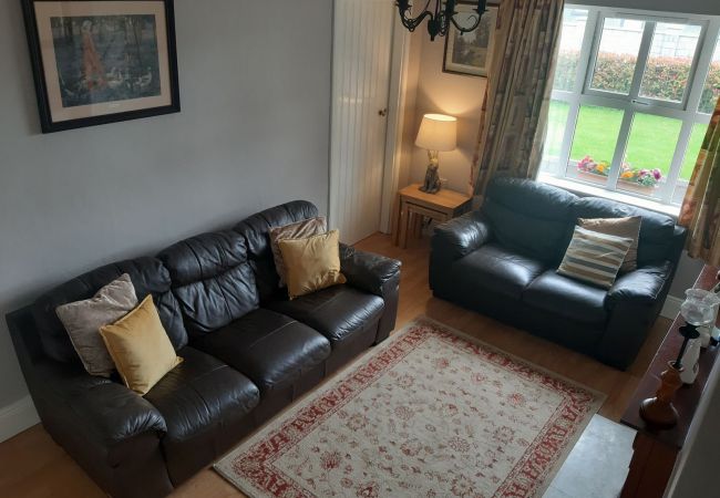 Family friendly Self-Catering Rural Retreat Primrose Cottage, Kinnitty, County Offaly
