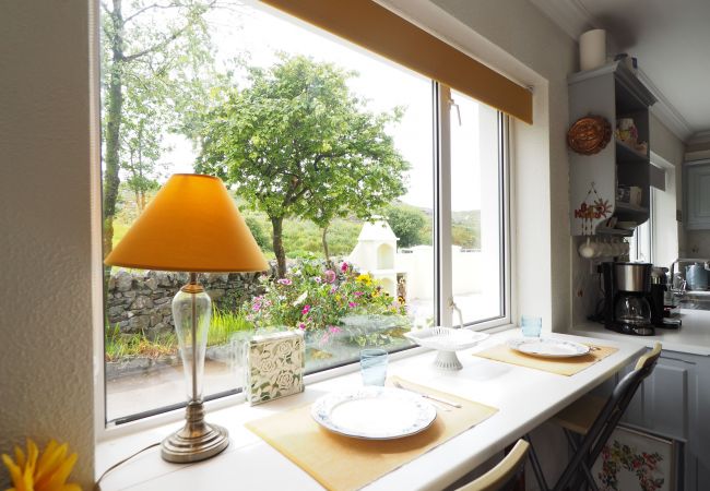 Ballynahinch Holiday Home, Spacious Holiday Accommodation Available near Roundstone, County Galway