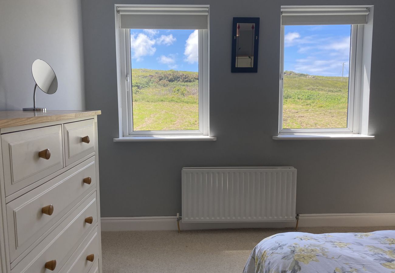 House in Cleggan - Cleggan Harbour Holiday Home No.2