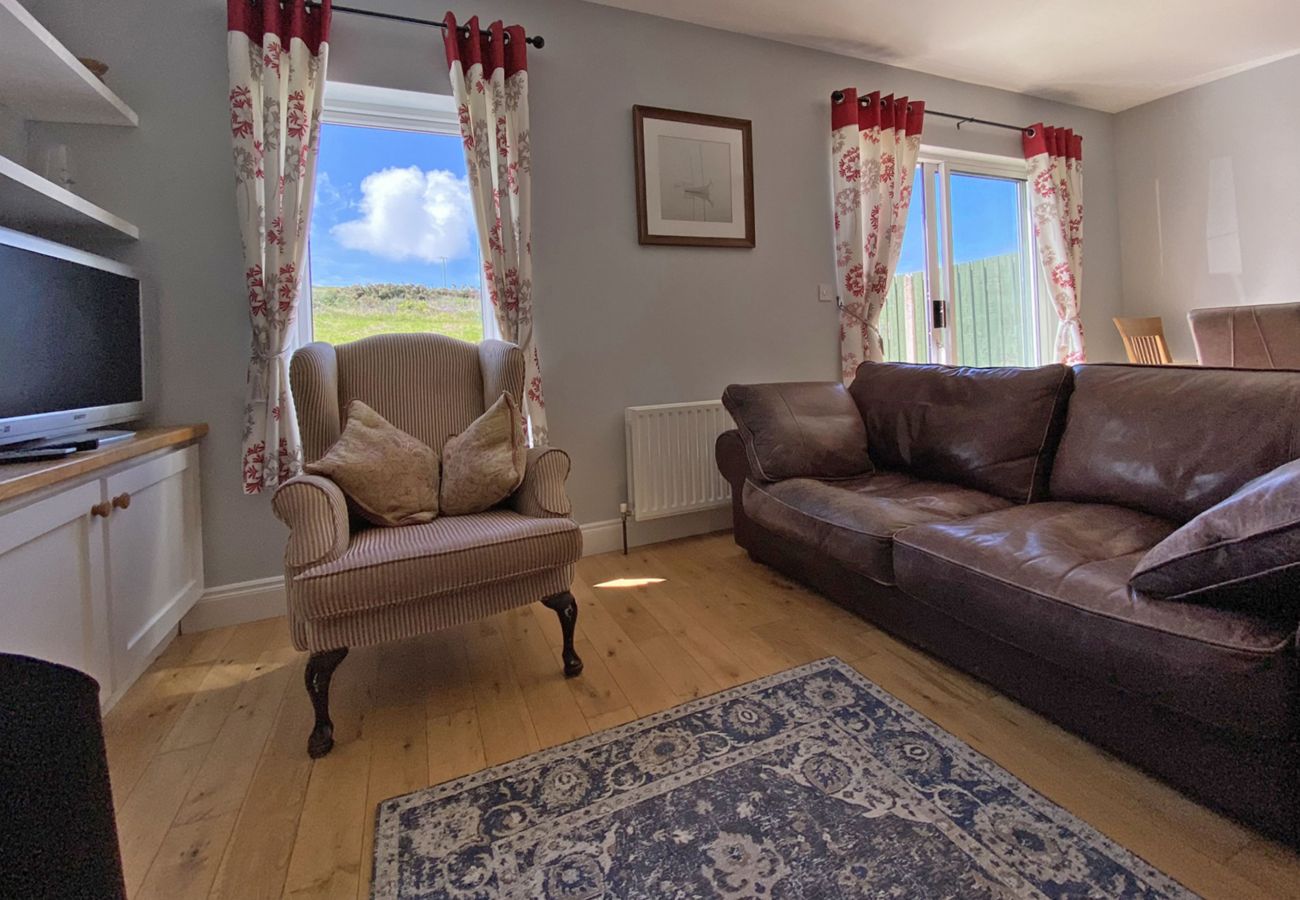 Cleggan Harbour Holiday Home, Seaside Holiday Accommodation Available in Cleggan, County Galway