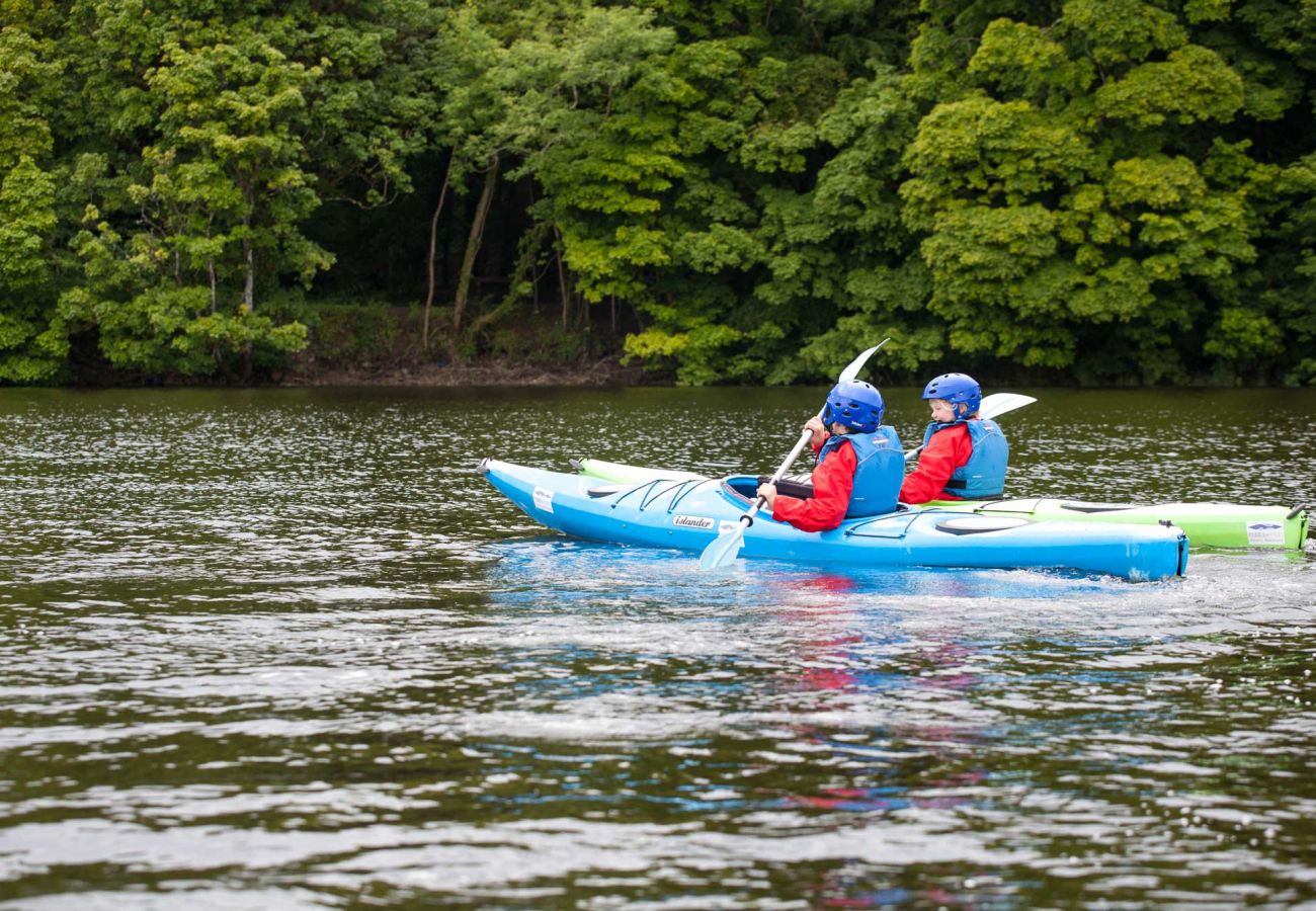 Children Canoeing on the River Moy Ballina Co Mayo Courtesy of Peter McCabe Failte Ireland