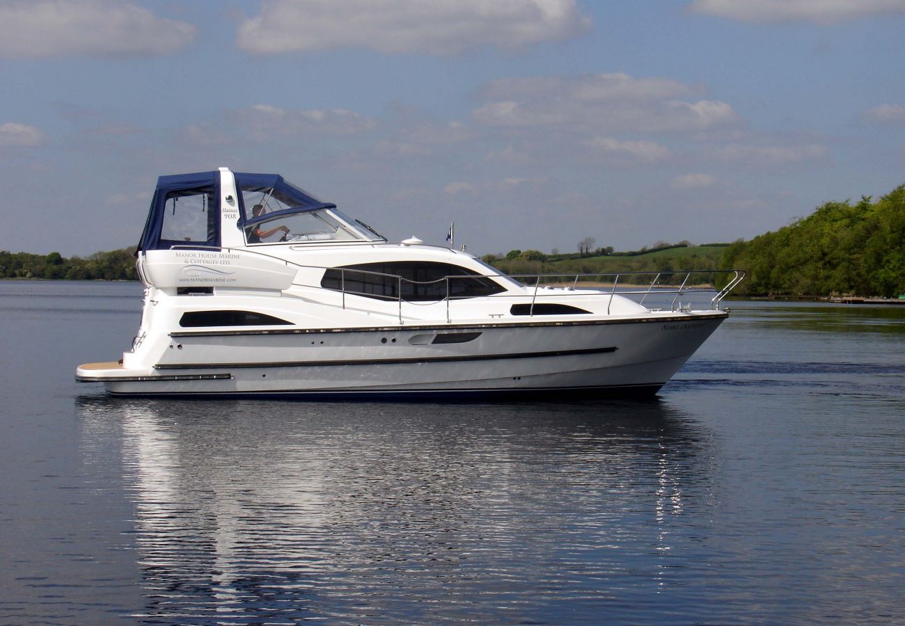 Hire a boat on Lough Erne in County Fermanagh Manor Marine Noble Duchess 4/6 Berth