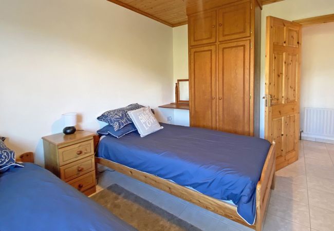 Cottage in Roundstone - Dogs Bay Holiday Cottage Cottage in Roundstone - Dogs Bay Holiday Cottage