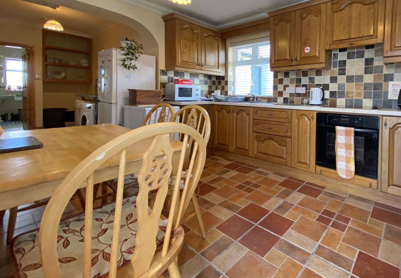 Carna Holiday Cottage, Rural Holiday Accommodation Available near Carna, County Galway